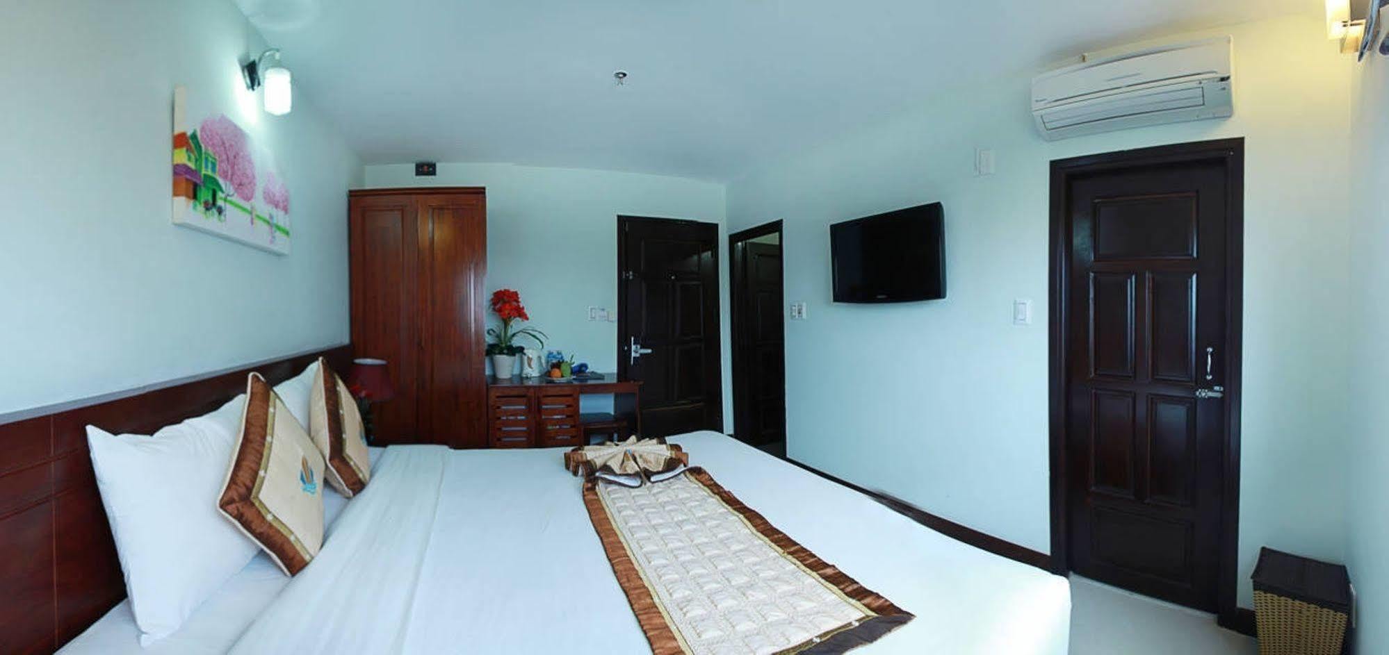 Luna Diamond Hotel Da Nang Exterior photo