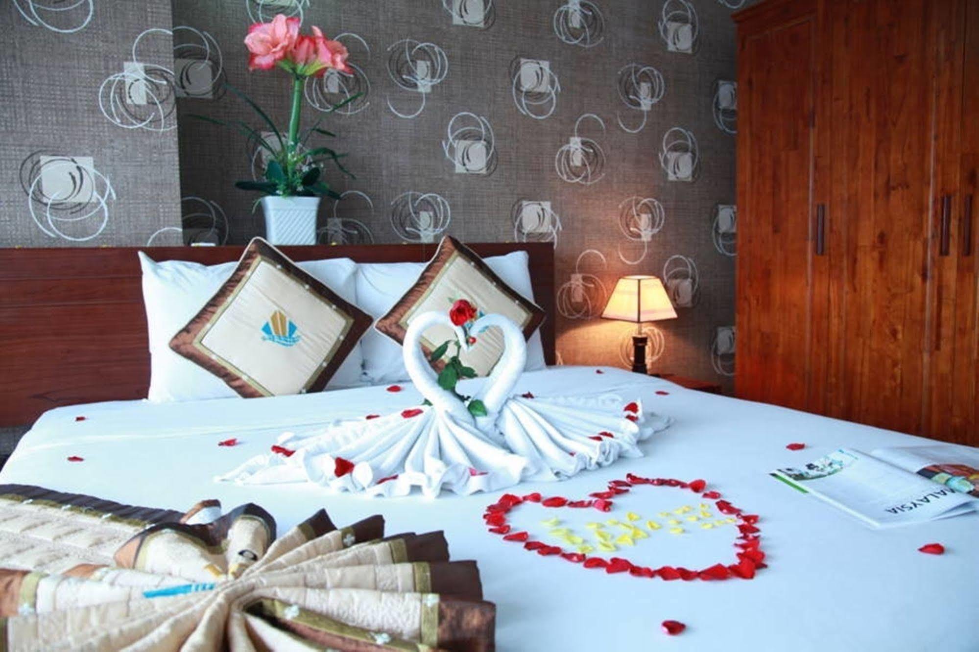 Luna Diamond Hotel Da Nang Exterior photo
