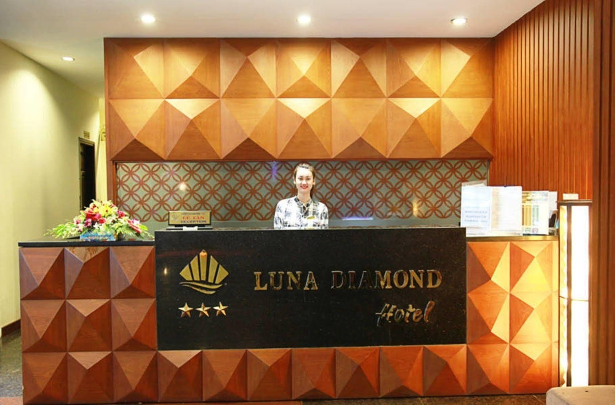 Luna Diamond Hotel Da Nang Exterior photo